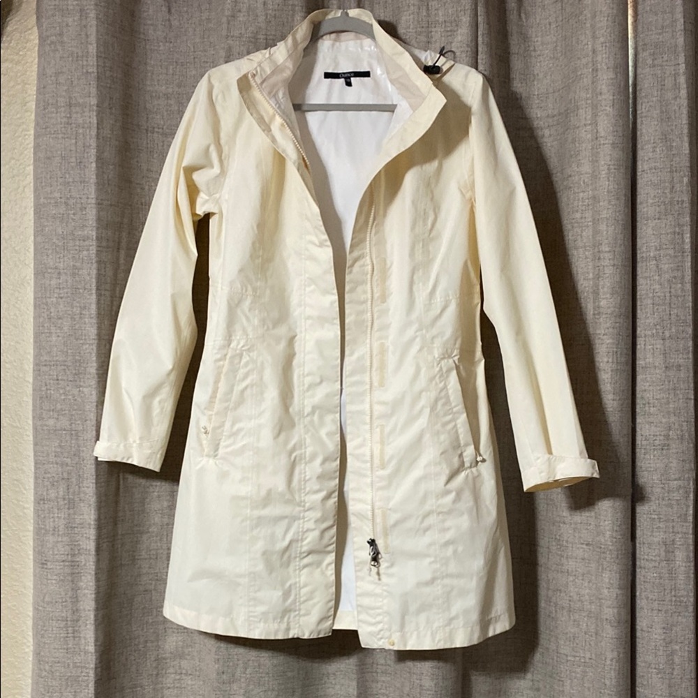 Quince Cream Rain Coat Lightweight Structured Design